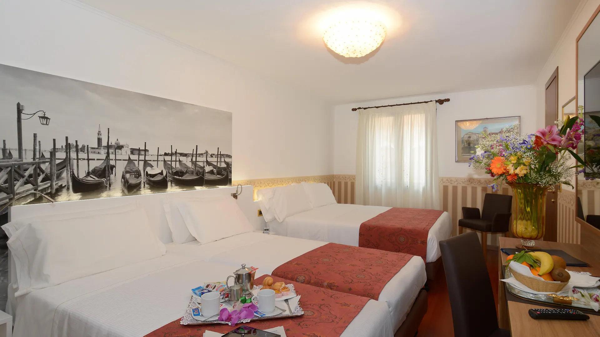 Hotel Unahotels Ala Venezia-Adults 16