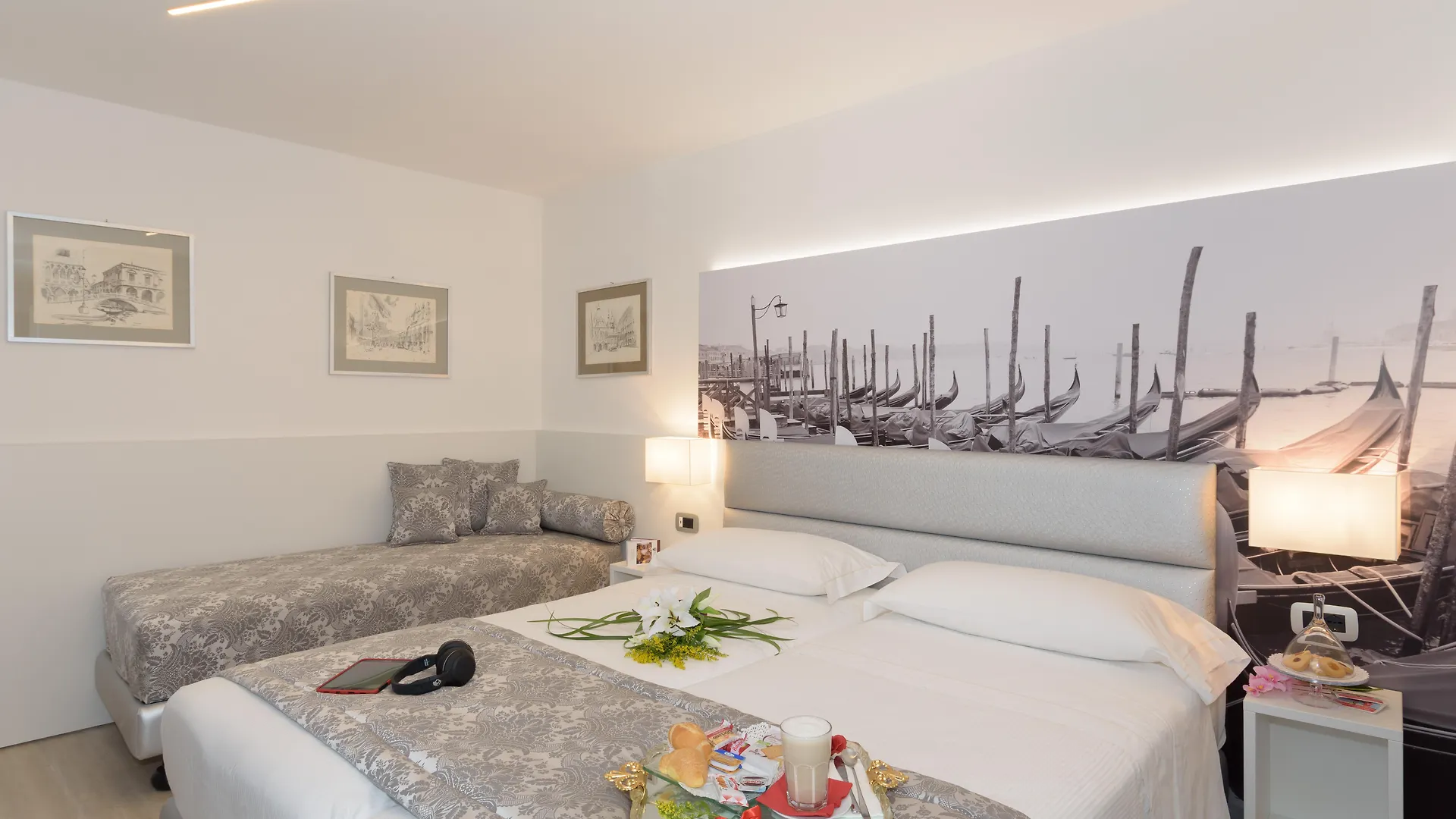 Hotel Unahotels Ala Venezia-Adults 16