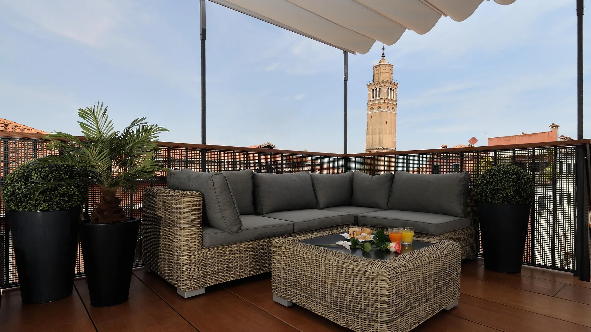 Hotel Unahotels Ala Venezia-Adults 16